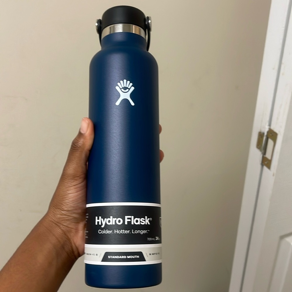 NWT HydroFlask 24 OZ Standard Flex Cup/ Indigo